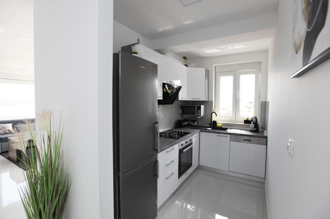Apartmani Ive Трогир Экстерьер фото